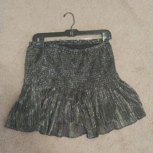 I am a selling a large, metallic and sequins mini skirt.